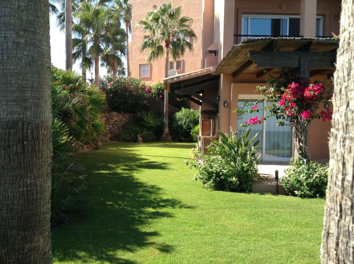 Urb Playa Azul 24 Villa Estepona Ngoại thất bức ảnh