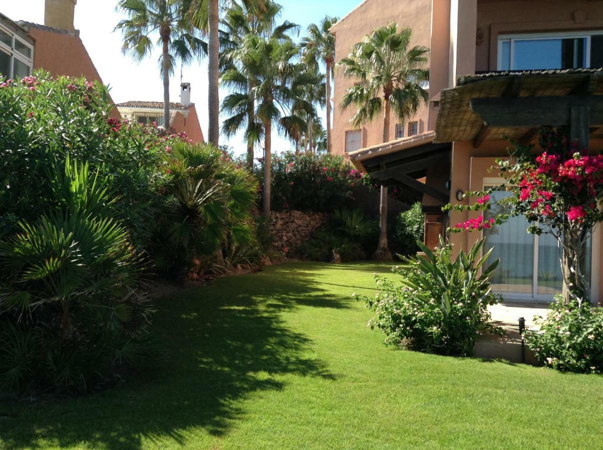 Urb Playa Azul 24 Villa Estepona Ngoại thất bức ảnh