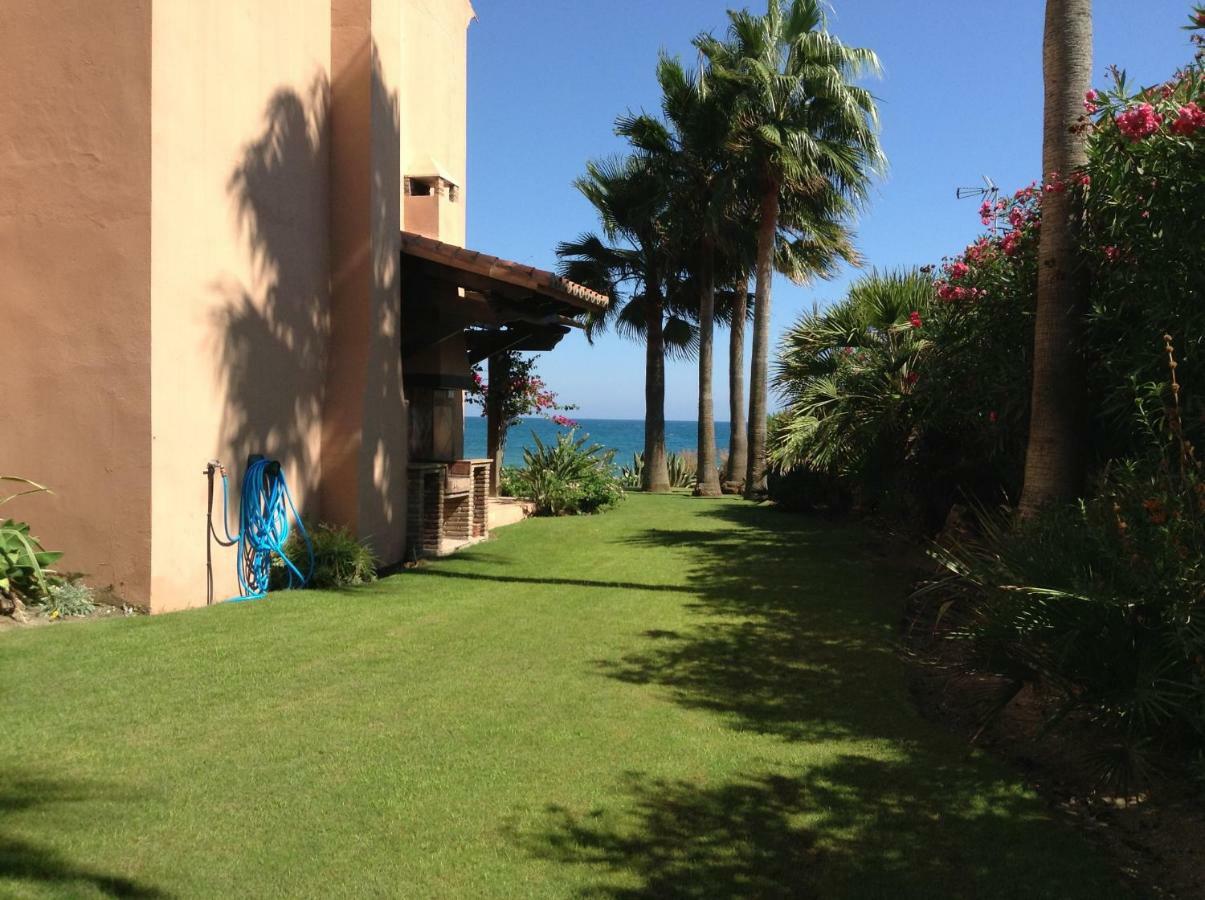 Urb Playa Azul 24 Villa Estepona Ngoại thất bức ảnh