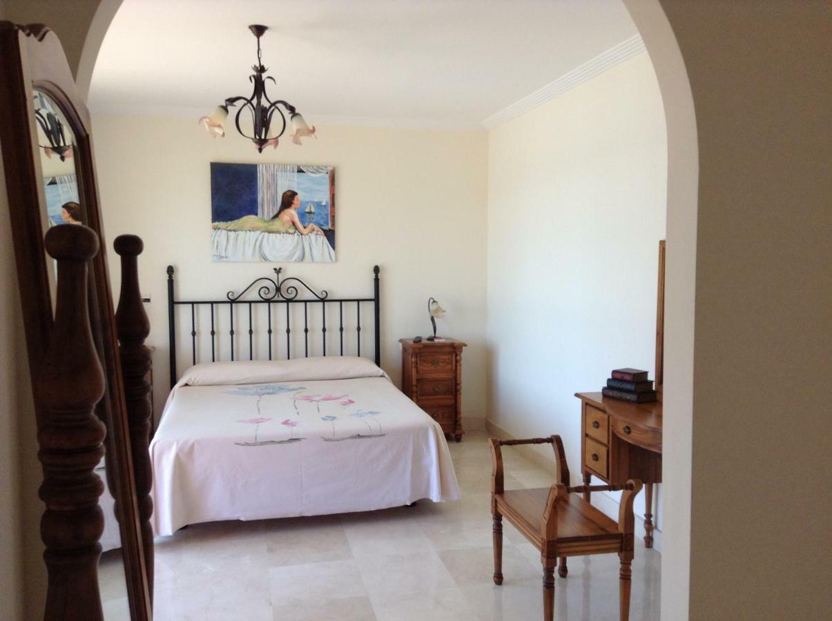 Urb Playa Azul 24 Villa Estepona Ngoại thất bức ảnh